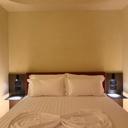 Apartamento Luxuria Center Tirana
